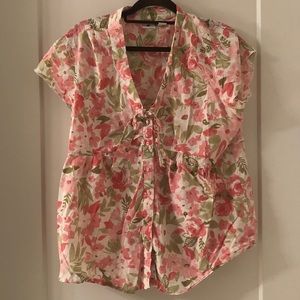 NEW white with flowers blouse